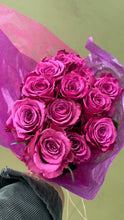 Load image into Gallery viewer, Dealer’s Choice Roses