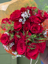 Load image into Gallery viewer, Red Roses